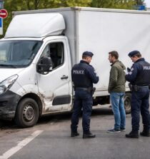 découvrez les conséquences légales et financières de la conduite sans permis pour un camion de 20m3 et comment obtenir le permis adéquat.