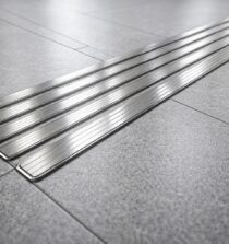découvrez les couleurs et textures des bandes de guidage pmr en inox, alliant fonctionnalité et design moderne pour un environnement accessible et esthétique.