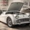 découvrez la tr3 triumph : un mariage unique de design emblématique, performances moteur remarquables et un riche héritage historique qui fascine les passionnés d'automobiles classiques.
